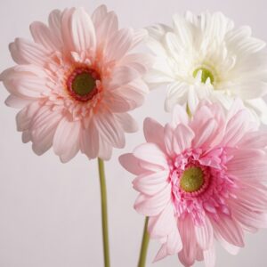 Wholesale Real Touch Artificial Gerbera Daisy Flowers, Moist-Look Single Stem Faux Flowers for Home Decoration, Event Styling and Interior Design SKU: SINO-0105